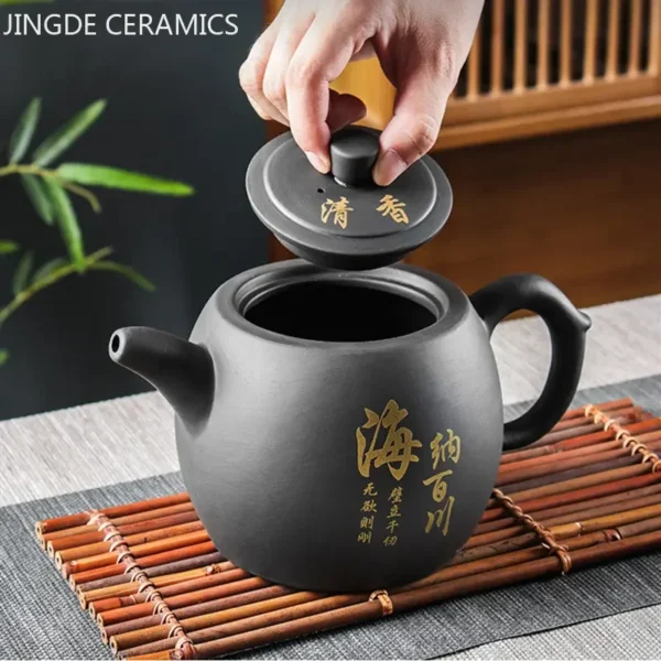 Large Capacity Chinese Yixing Purple Clay Teapot